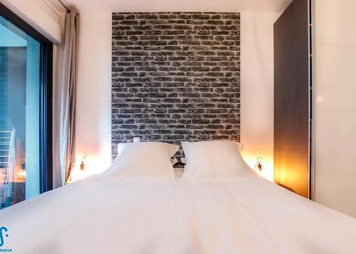 Appartement Avec Parking Climatisation Loggia A La Cite Du Vin *